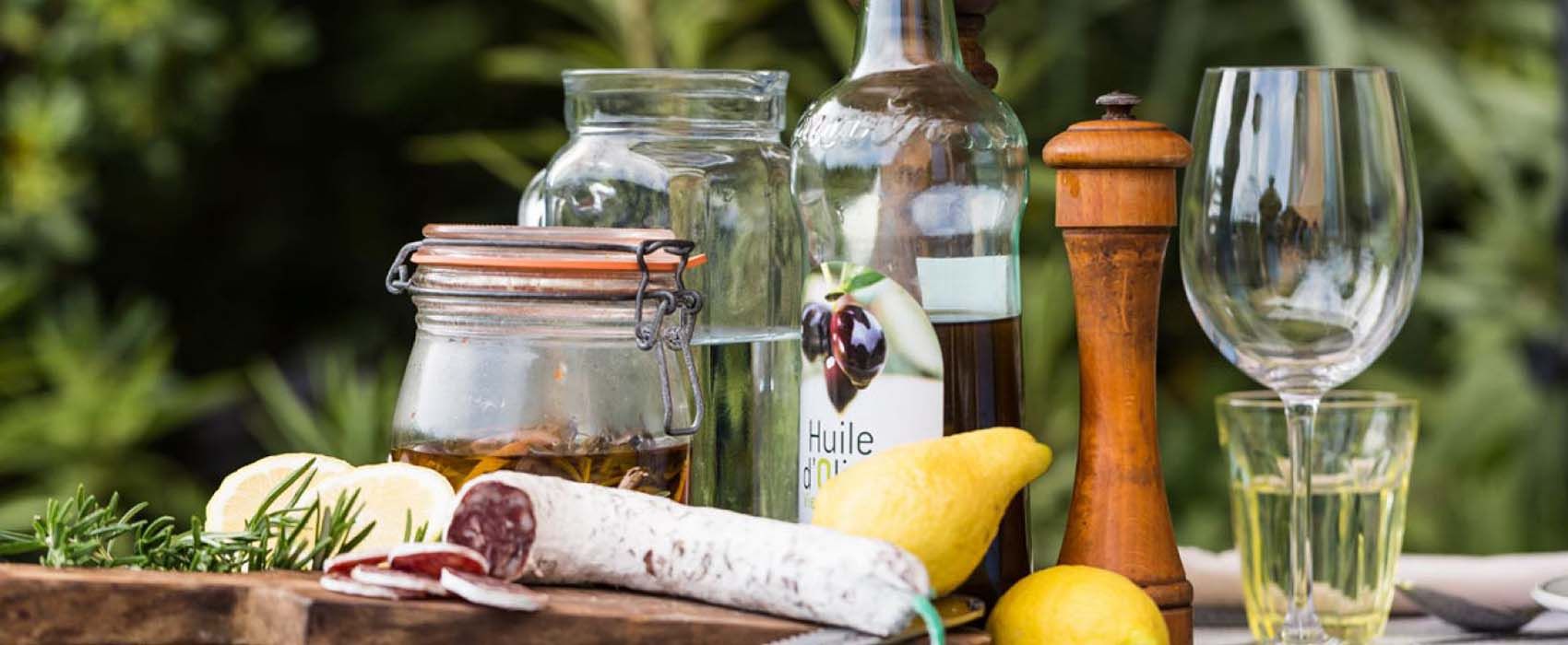 Table-glasses-olive-oil